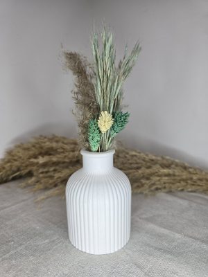 Καμπυλωτό βάζο ραβδώσεις και αποξηραμένα λουλούδια - Μπομπονιέρα