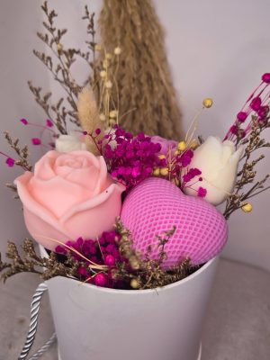 Μπουκέτο λουλουδιών με 5 αρωματικά κεριά - Ροζ αποχρώσεων